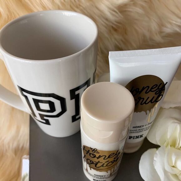 Pink By Victoria’s Secret Mug Set - Picture 4 of 16